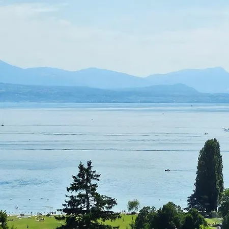 Bedrooms Floor With Beautiful View Lausanne