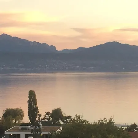Bedrooms Floor With Beautiful View Homestay Lausanne