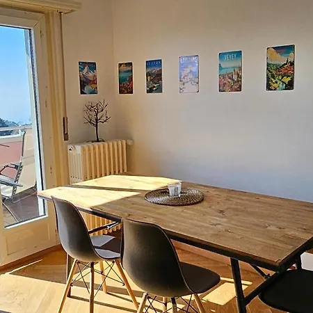 Bedrooms Floor With Beautiful View Homestay Lausanne