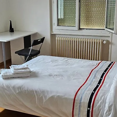 Bedrooms Floor With Beautiful View Lausanne